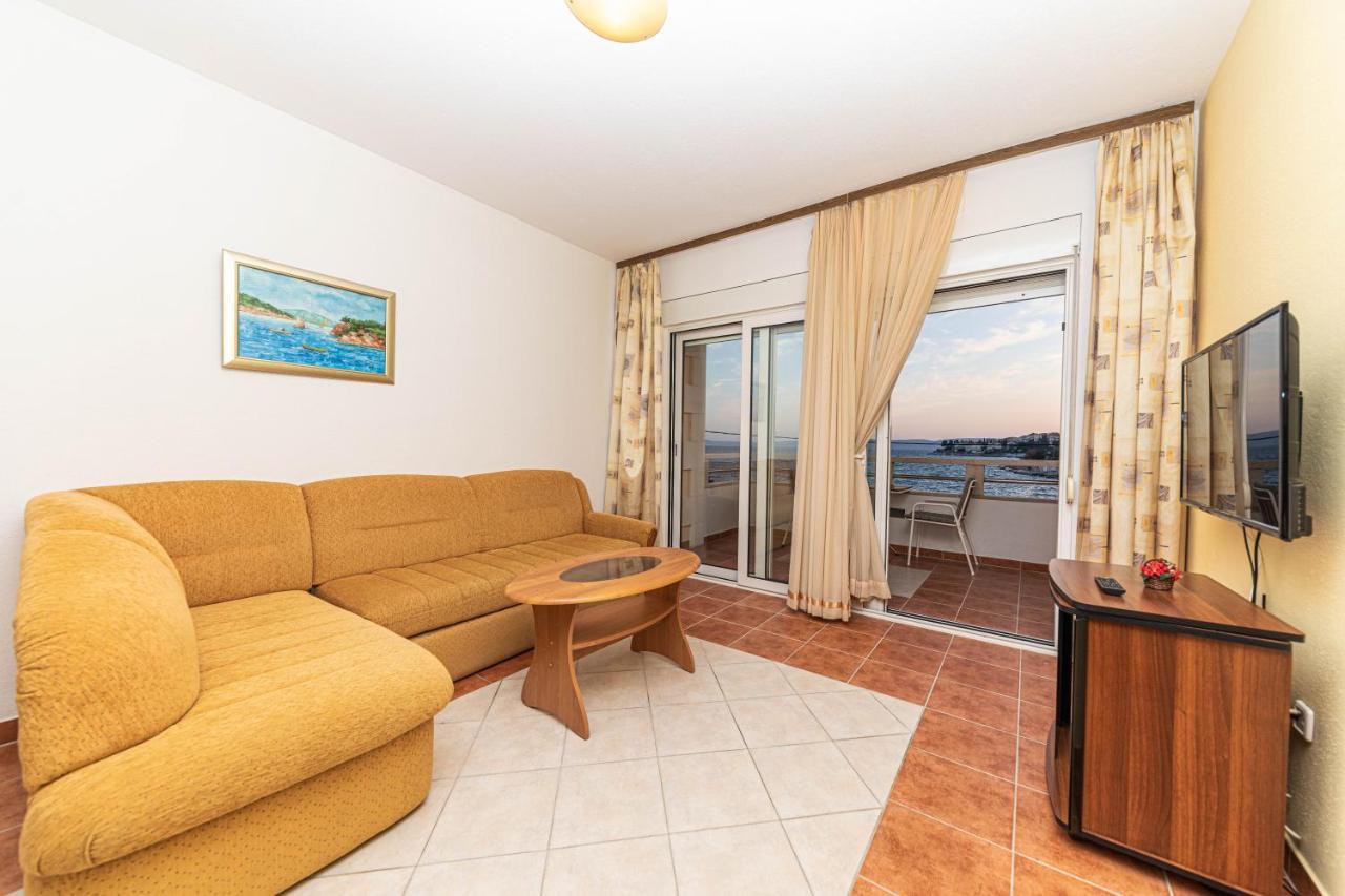 Sea View Apartments Sirena Okrug Gornji Ngoại thất bức ảnh