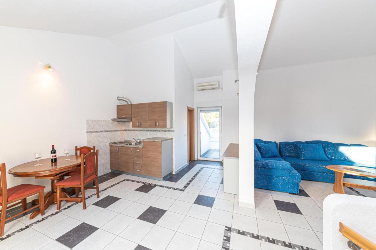 Sea View Apartments Sirena Okrug Gornji Ngoại thất bức ảnh