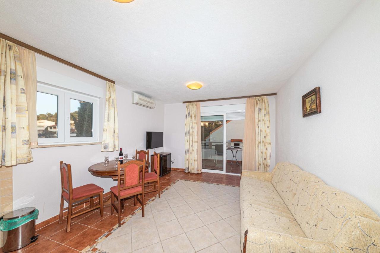 Sea View Apartments Sirena Okrug Gornji Ngoại thất bức ảnh