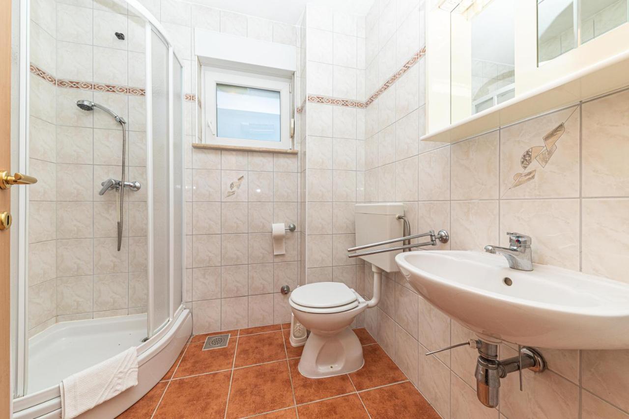 Sea View Apartments Sirena Okrug Gornji Ngoại thất bức ảnh